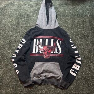 Vintage NBA Chicago Bulls Lightweight Pullover Hoodie Big Logo Size Medium